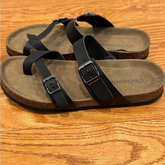 Outwoods Woman’s Sandals - Picture 5 of 7